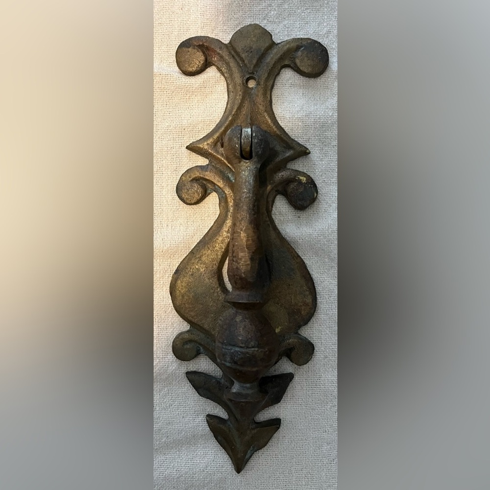 Ornate bronze/ brass door knocker in Aged Bronze Finish heavy